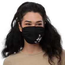 Load image into Gallery viewer, I&#39;m Pretty Premium face mask -Black &amp; White
